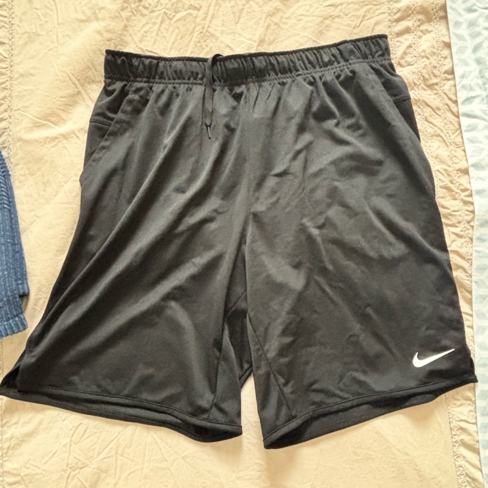 NWT Nike Black Training Shorts Men